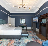 The Albert Mosman - Renee