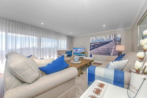 The Anchorage, Unit 12/9 Laman Street - Swimm 0