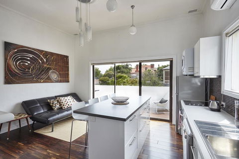 The Anderson, South Melbourne, MSAC 400m, Parking, Balcony - Renee 2