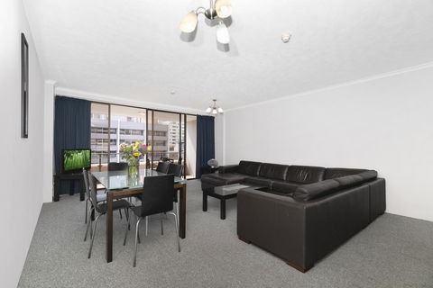The Astor Apartments - Qld Realsetate 1