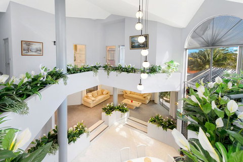 The Atrium, 11 Kentia Close - Renee 0