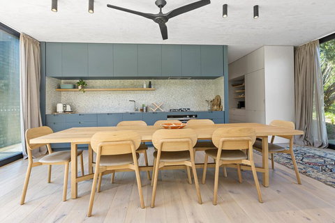 THE BATCH - St Andrews Beach - Renee 2