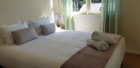 The Bay Apartment - Renee 2