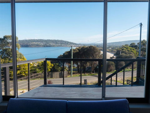 The Beach Escape - Qld Realsetate 3