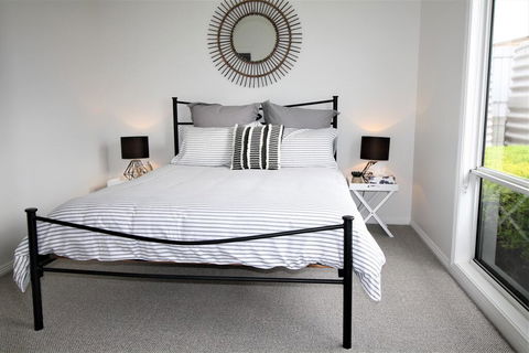 The Beach House - Point Turton - Internet Find 3