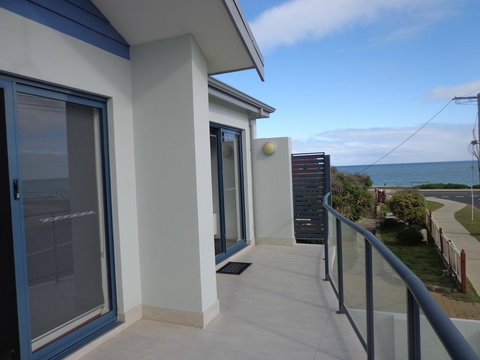 The Beach Villa Bunbury - Renee 2