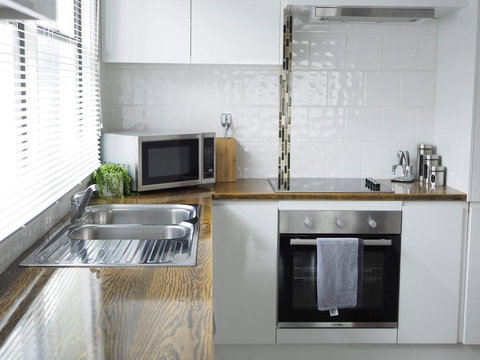 The Beardman Armidale - Swimm 0