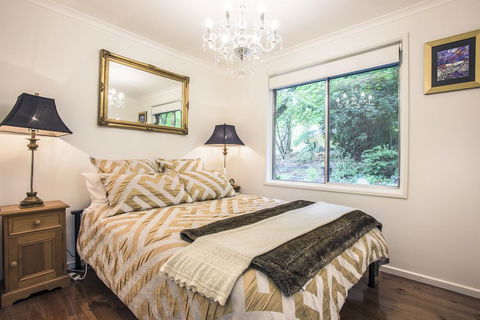 The Beeches - Olinda - Renee 3