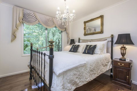 The Beeches - Olinda - Renee 2