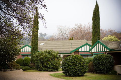 The Birch House - Silver Birches Luxury Accommodation Bright - Renee 1