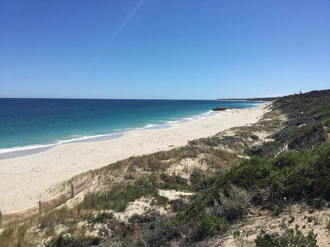 The Blue Beach House - Internet Find 1