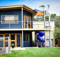 The Blue House - Rye Family Entertainer - Renee