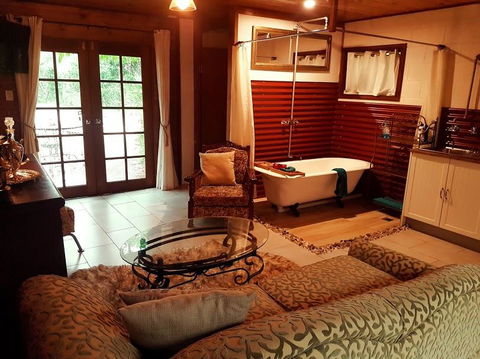 The Cabin - Internet Find 0