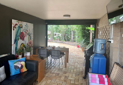 The Canungra Motel - Qld Realsetate 2