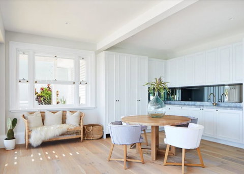 THE CAPE At Wategos - Lodging In Paradise - Qld Realsetate 0