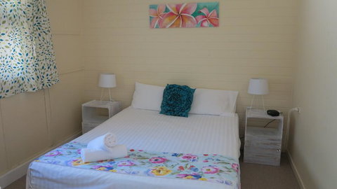 The Captain's Manor On Cook Unit 5 - Qld Realsetate 3