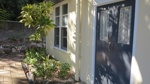 The Captain's Manor On Cook Unit 8 - Qld Realsetate 1