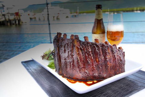 Dundee’s Restaurant On The Waterfront - Renee 14