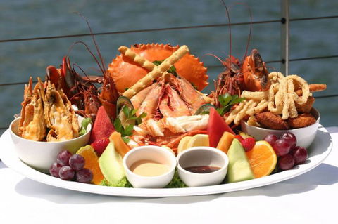 Dundee’s Restaurant On The Waterfront - Renee 16