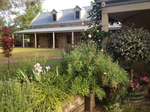 The Coach House On River And Park - Petrol Stations 0
