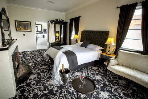 The Commercial Boutique Hotel - Internet Find 0