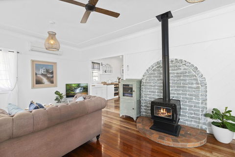 The Cottage On Lamington - Internet Find 2