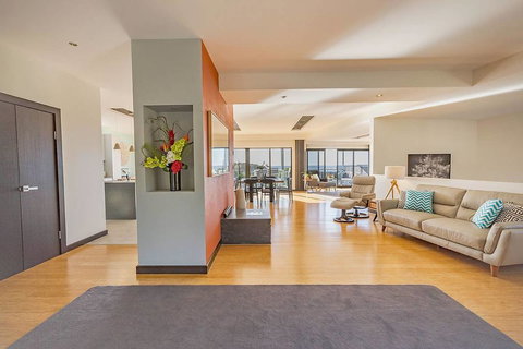 The Cove Bay Of Fires - Swimm 0