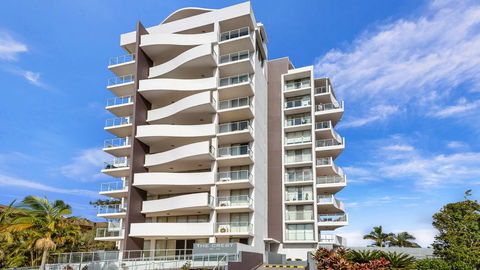 The Crest 201 - Forster CBD! - Internet Find 0