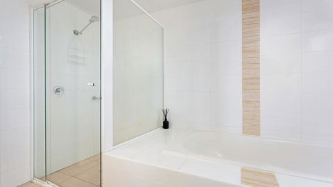 The Crest 201 - Forster CBD! - Internet Find 2