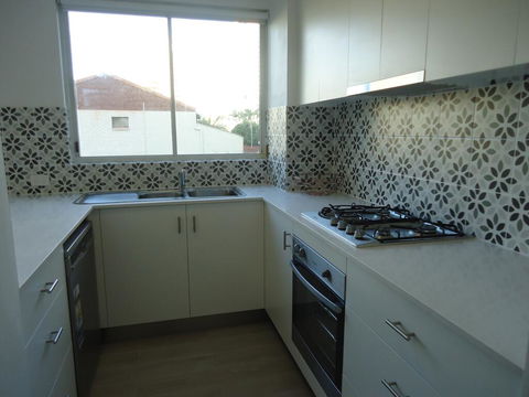 The Crest Apartments - Renee 3