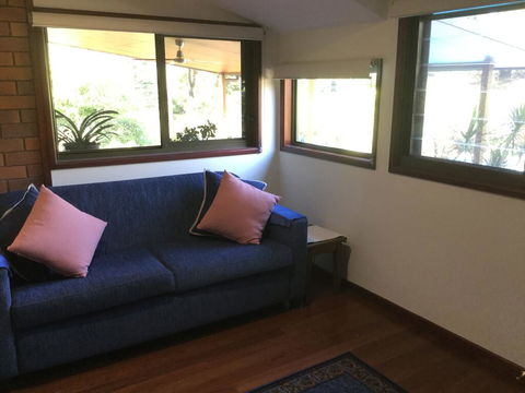 The Croft Bed And Breakfast - Renee 1