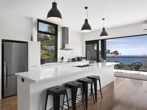 The Cube - Striking Architectural Showpiece - Renee 2