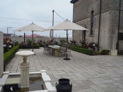 The Customs House B & B - Petrol Stations 2