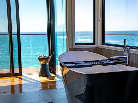 THE DECK HOUSE - A WYE RIVER ICON - Internet Find 2