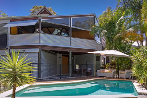 The Dome House - Internet Find 1