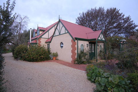 The Dove Cote - Petrol Stations 0