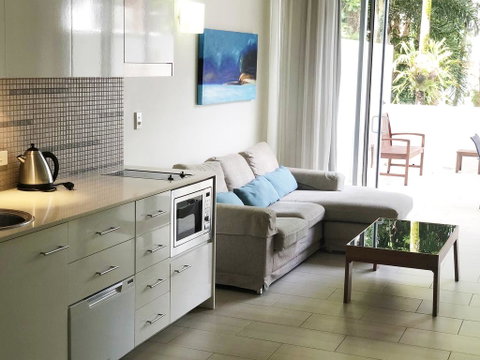 The Drift Holiday Apartments - Petrol Stations 2