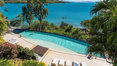 The Edge 5 - Hamilton Island - Internet Find 1