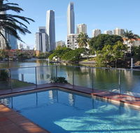 The Emerald Surfers Paradise - Renee