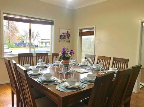 The Entertainer - Downtown Orange, Sleeps 11 - Renee 0