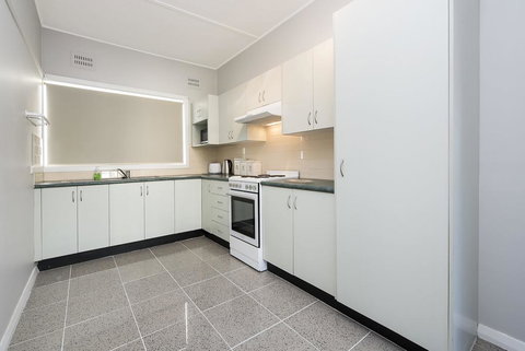 The Entrance North Lakeside Cottage - Swimm 1