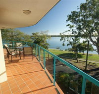 The Esplanade Holiday Apartments - Internet Find