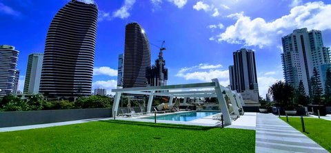 The Eureka Gold Coast Residence On Broadbeach - Internet Find 0