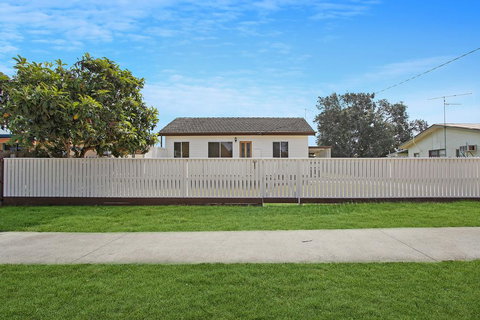 The Fishermans Cottage - Renee 0