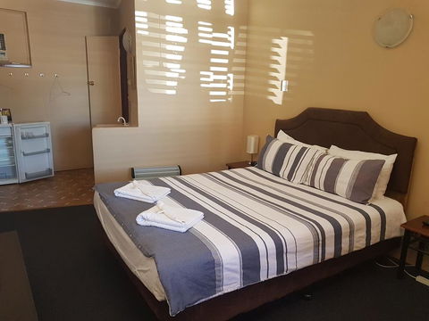 The Flinders Hotel Motel Port Augusta - Renee 0