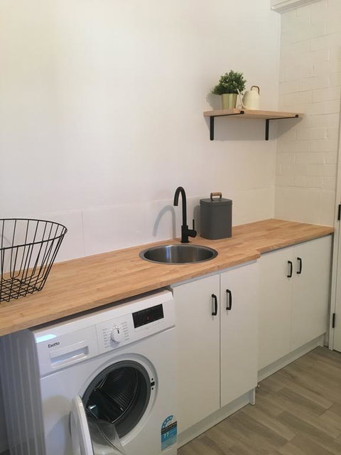 The Gathering Ground - Spacious Entertainer In Toowoomba City - Swimm 3