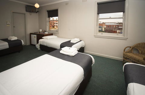 The George Hotel - Internet Find 1