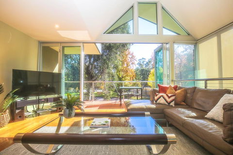 The Glass Pinnacle - Renee 0