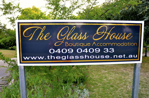 The Glasshouse Boutique Accommodation - Renee 0