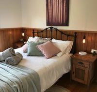 The Green Room Wattle Glen - Internet Find